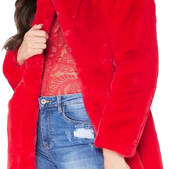 NWOT Women's Red Faux Fur Coat - Picture 4 of 9